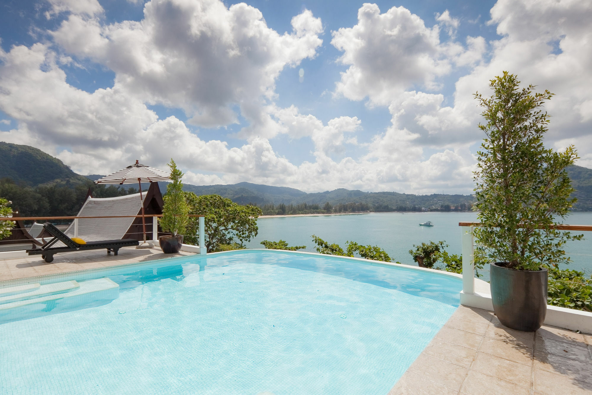 Villa Nevaeh Kamala Beach Exterior photo